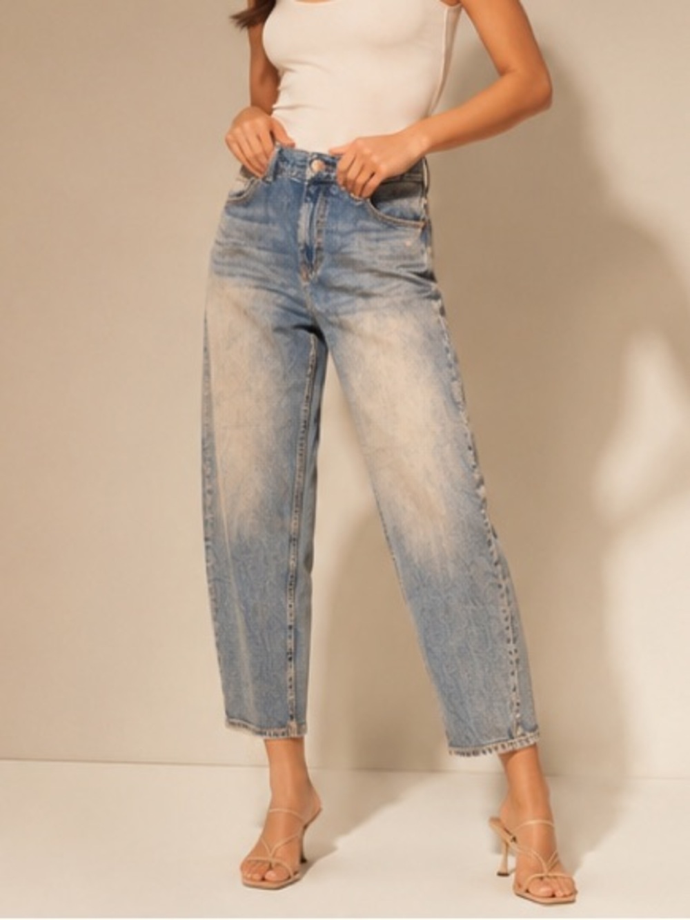 Lovervet by Vervet High Rise Barrel Leg Cropped Jeans Size 31/13